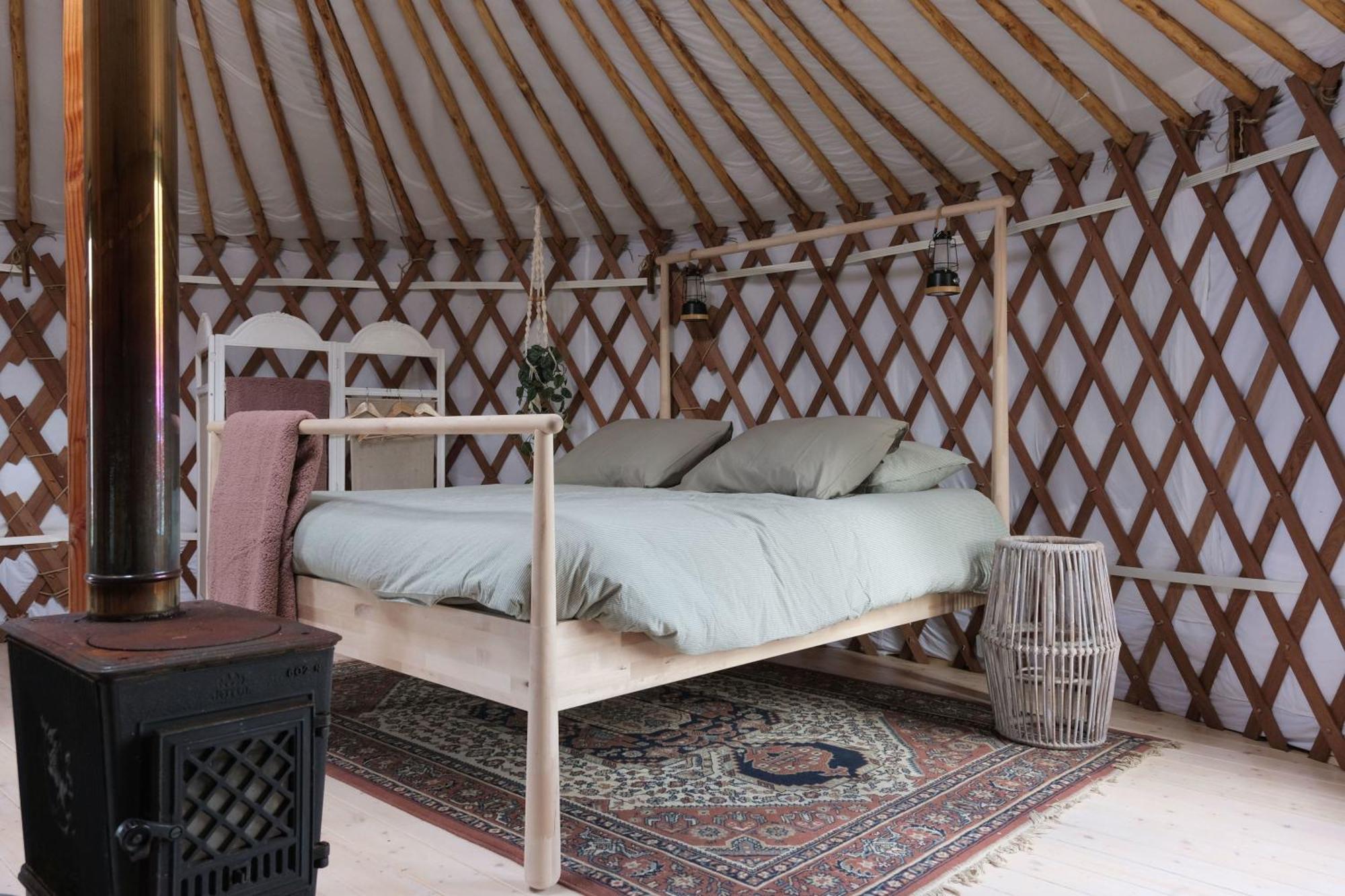 VeenwoudsterwalYurt Klyndobbe住宿加早餐旅馆 外观 照片